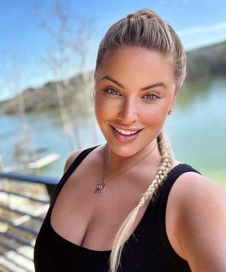 alt girl onlyfans beautiful pics