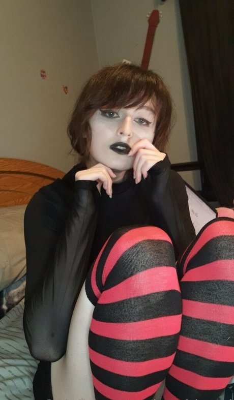 tall busty onlyfans sexy nude photos