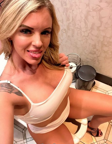 nerdy onlyfans sexy naked pictures