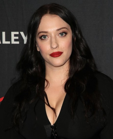 Kat Dennings sexy actress picture