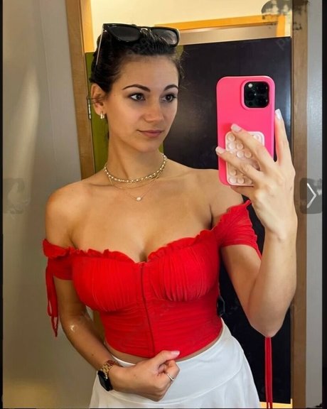 Alexia Raye model perfect picture