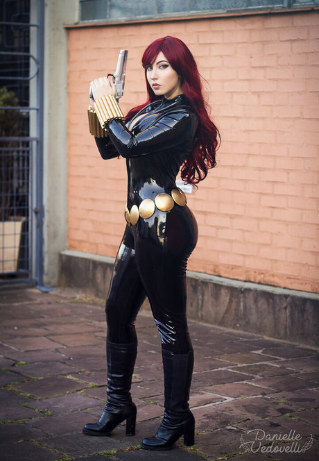 Danielle Vedovelli star erotic pictures