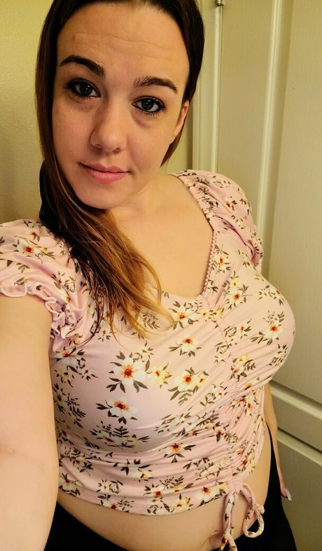 shygirl702lvfree high quality model pic