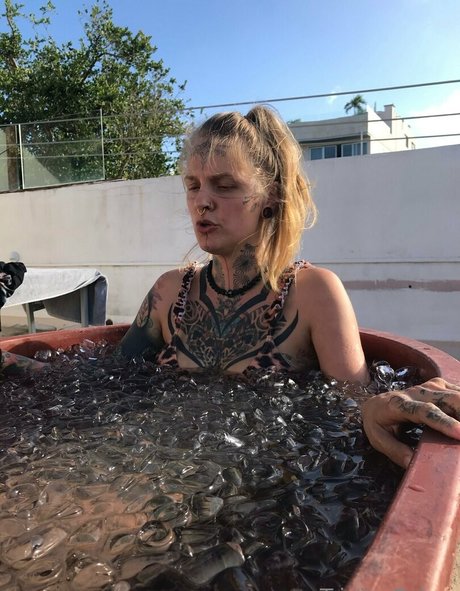 Trinity Eclectic xxx model photo