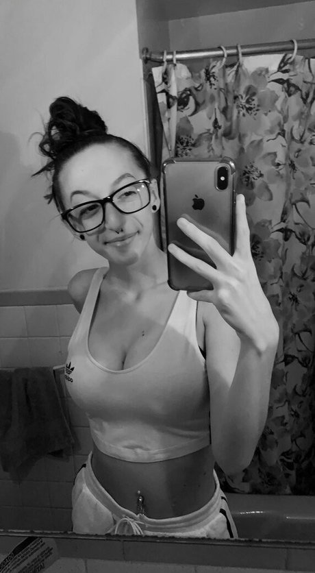 FrontDeskLady pornstar sex archive