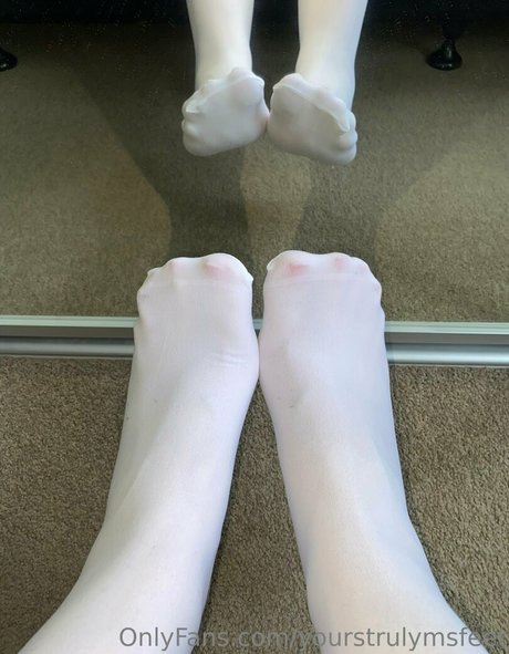 yourstrulymsfeet pretty pornstar pictures