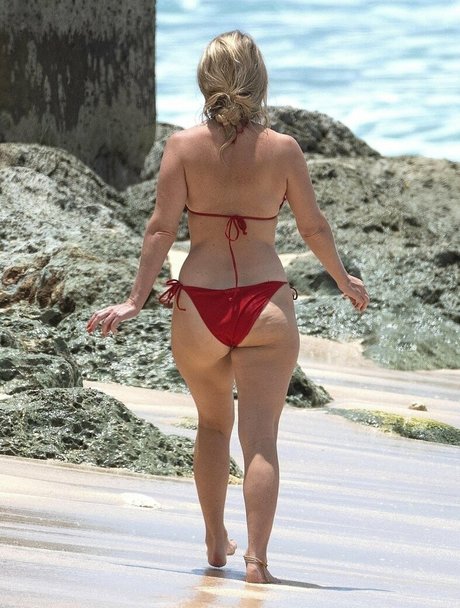 Alice Eve adult actress pics