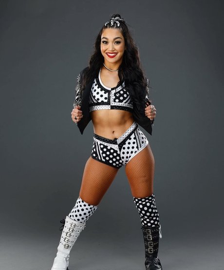 Roxanne Perez star nude pic