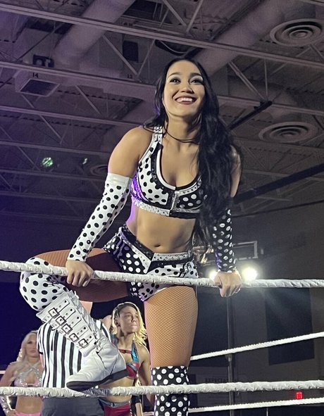 Roxanne Perez adult model images