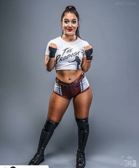 Roxanne Perez model high quality photo