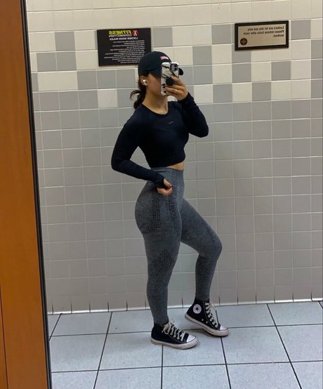 Roxanne Perez art actress images