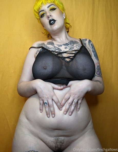 finchgallows perfect model pics