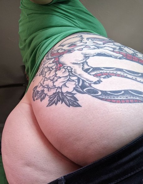 finchgallows adult actress pic