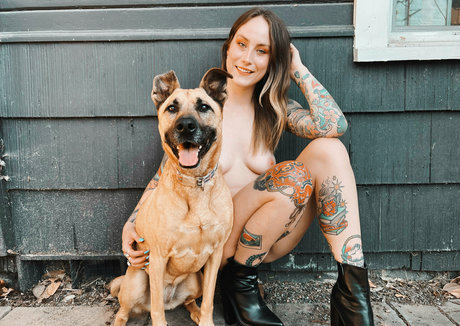 tiny asian onlyfans free photo