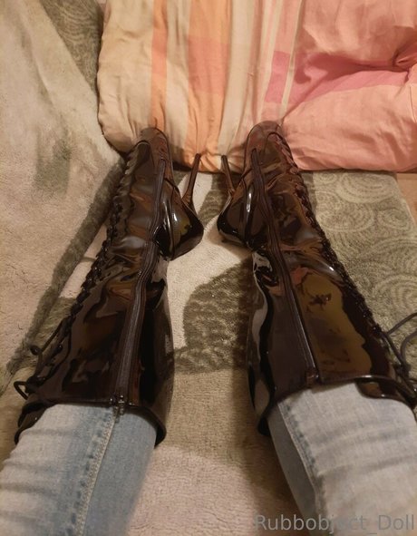 rubbobject doll porn model image