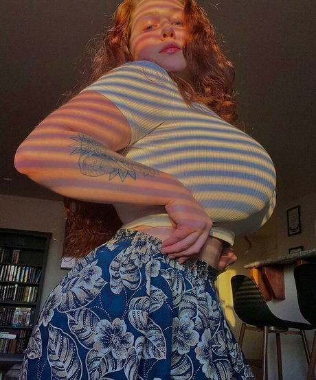 allnaturalaurora nude star photo