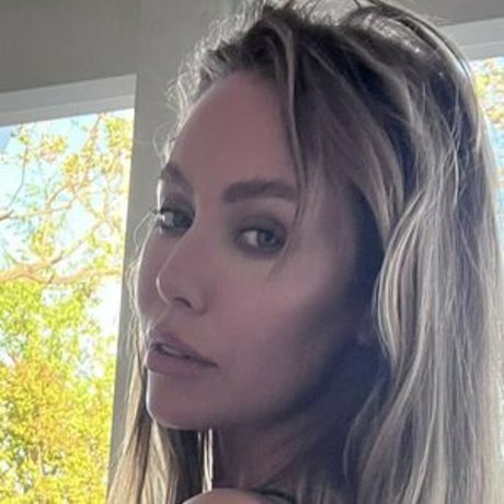 nicoleanistonxo pornographic actress images