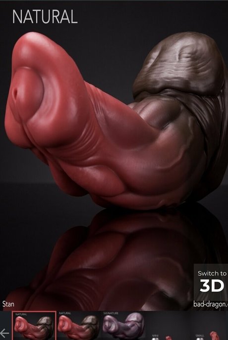 tiny onlyfans hot naked photos