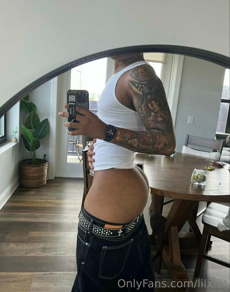 lesbian fingering onlyfans hot sexy pic