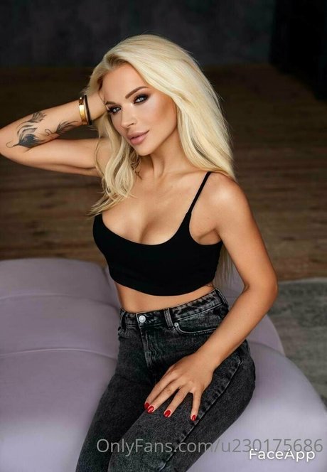 Julesblodna39 pornstar top images