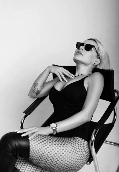 Julesblodna39 model free images