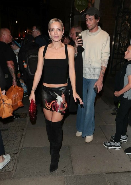 petite slut onlyfans free photo