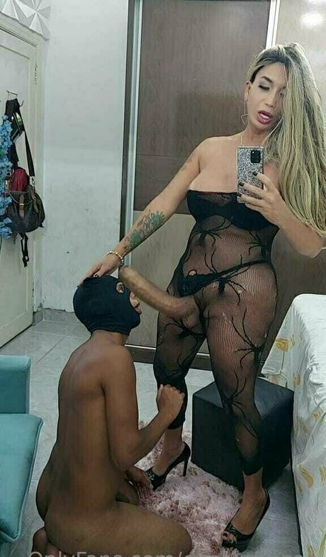 hairy armpits onlyfans adult pics