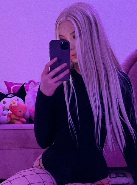 Carmen King model hot picture