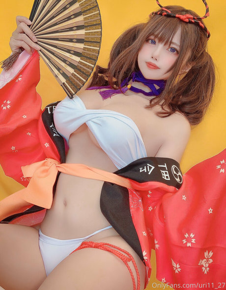 Uri11 27 star erotic image