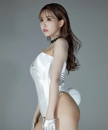 Yua Mikami star perfect pic