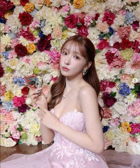 Yua Mikami star hot pic