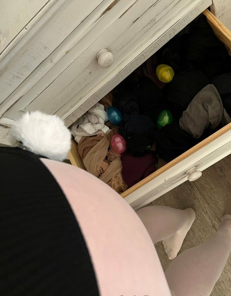 feet milf onlyfans art naked gallery