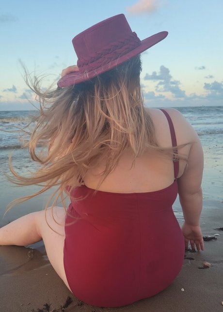 feedistdani model pretty pics