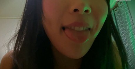 asian female onlyfans beautiful naked photo