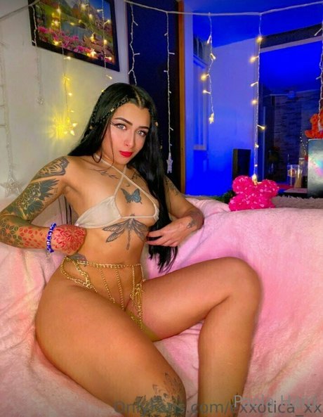 female influencer onlyfans hot sexy image