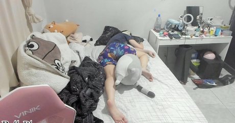 BellaPlays perfect actress pics