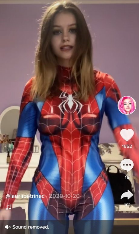 Laura Petrinec high quality star photos