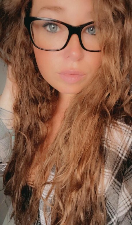 Ivy Mia high quality pornstar galleries