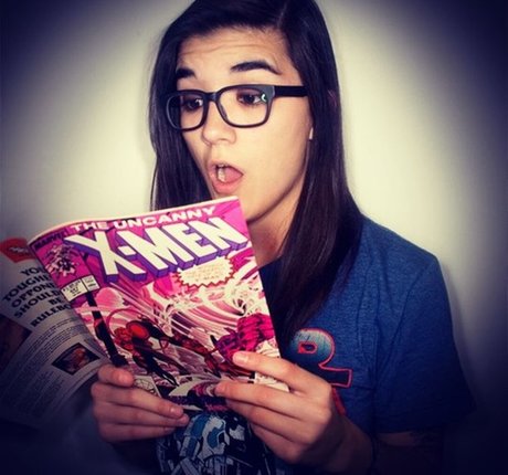 AnneMunition hot actress pics