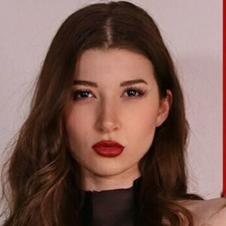 gooncalendar model beautiful pic