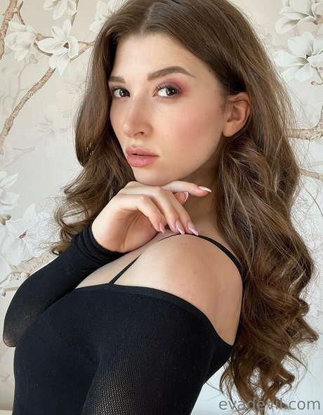 gooncalendar model img