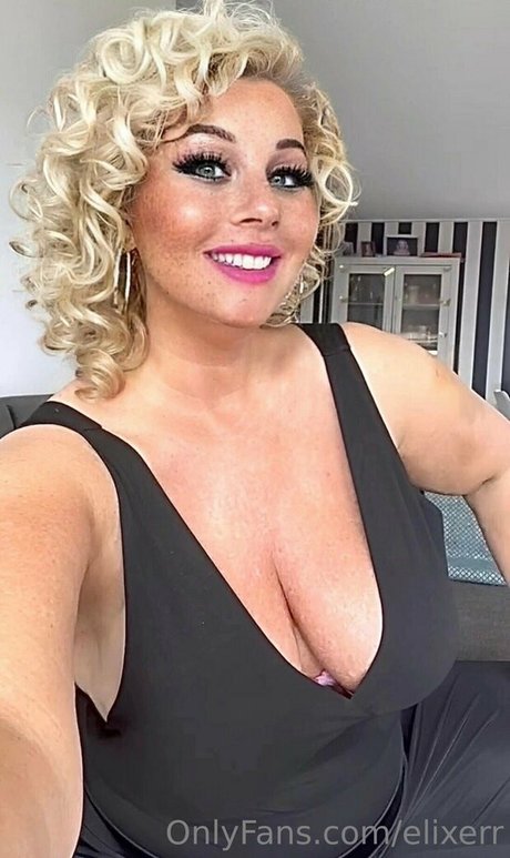 elixerr model nude photo