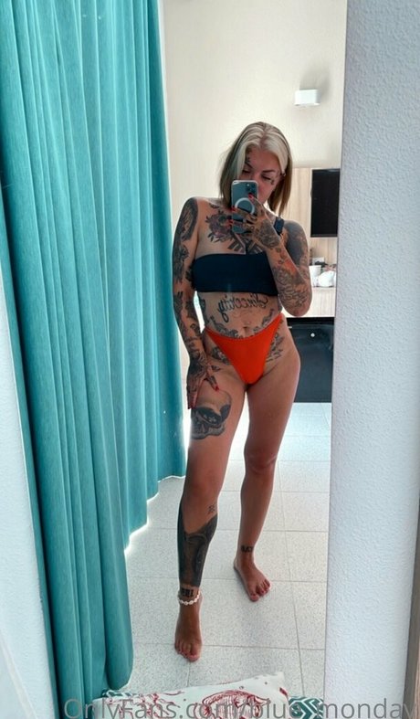 blue monday hd model picture