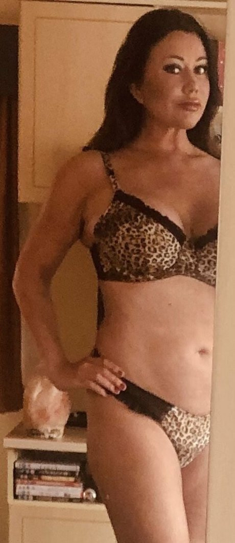 tanned onlyfans exclusive photos