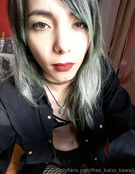 black kitty onlyfans beautiful pictures