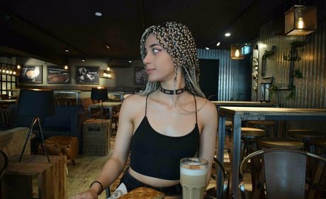 shemale cumshot onlyfans sexy xxx pic