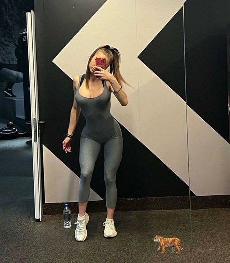 curvy nude onlyfans hot picture