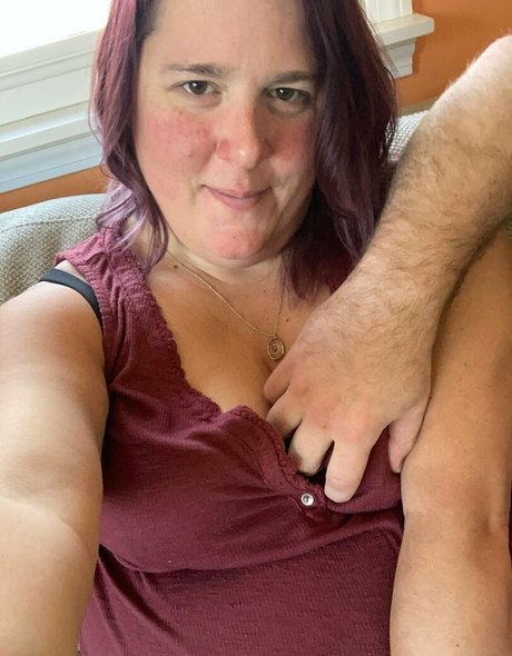 rckyshow nude model pic