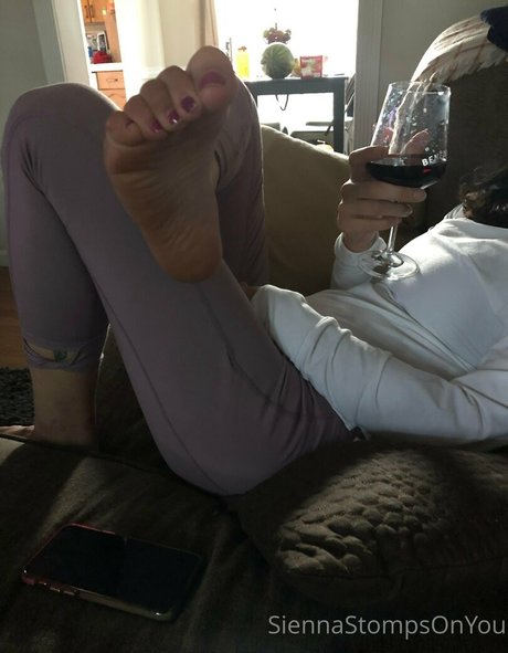 siennastompsonyou pornographic model pictures