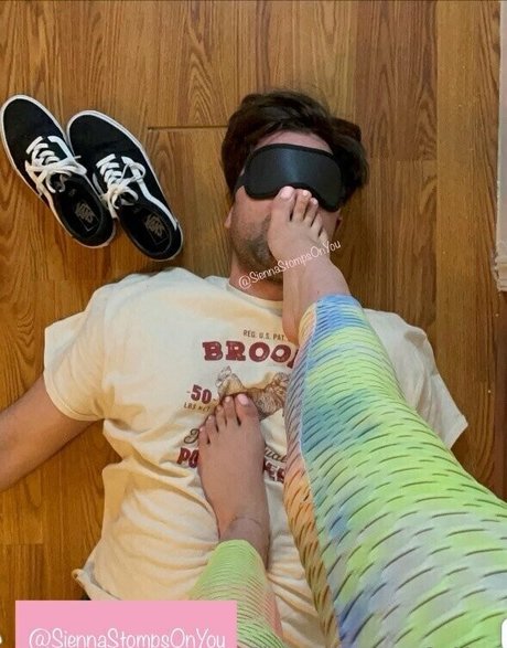 siennastompsonyou sexy star archive